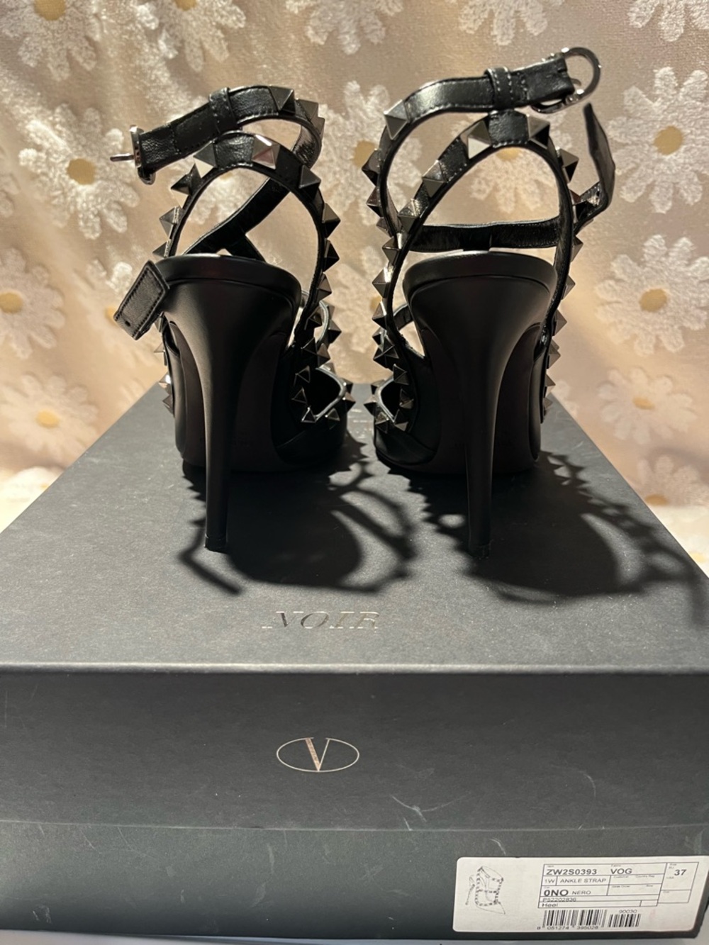 Valentino Garavani Black Rockstud Noir heels - Picture 4 of 5